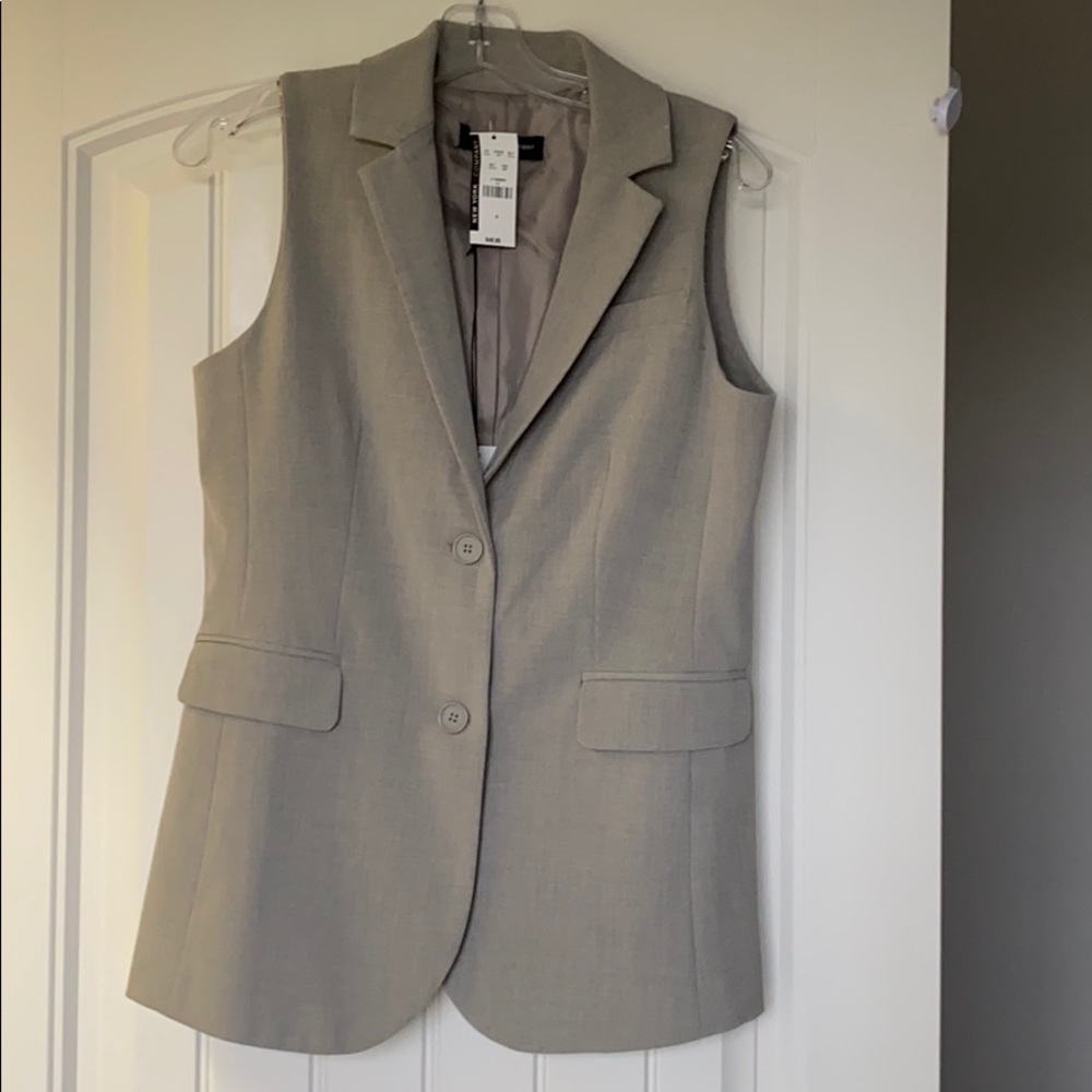 Ny & Co sleeveless blazer